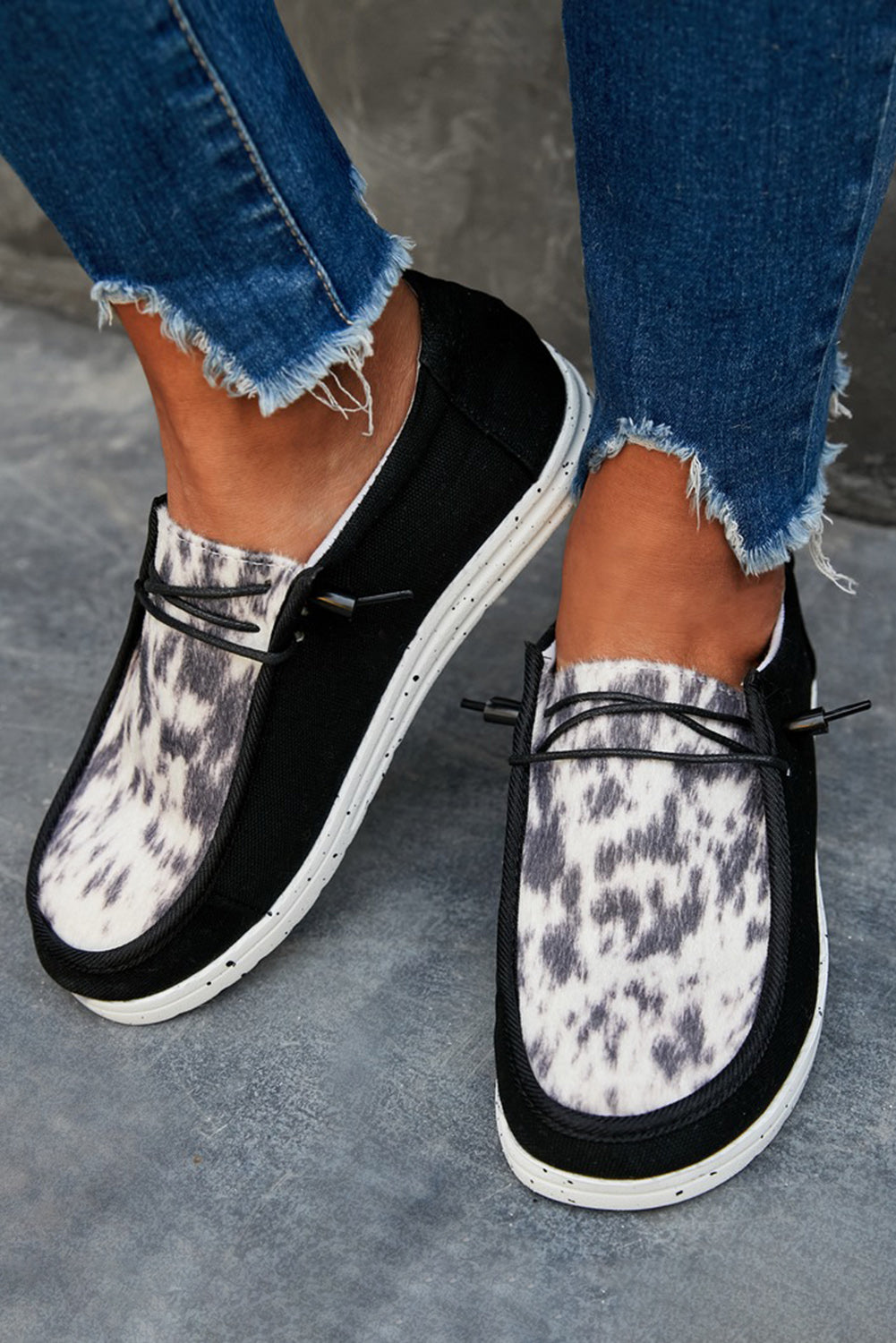 Black Cowhide Lace Up Round Toe Flat Sneaker